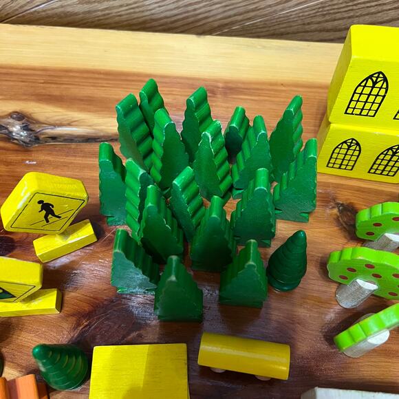 HUGE Vintage Lot Over 55 Pieces Thomas Train Wooden Blocks Trees Signs Cars - Picture 11 of 14